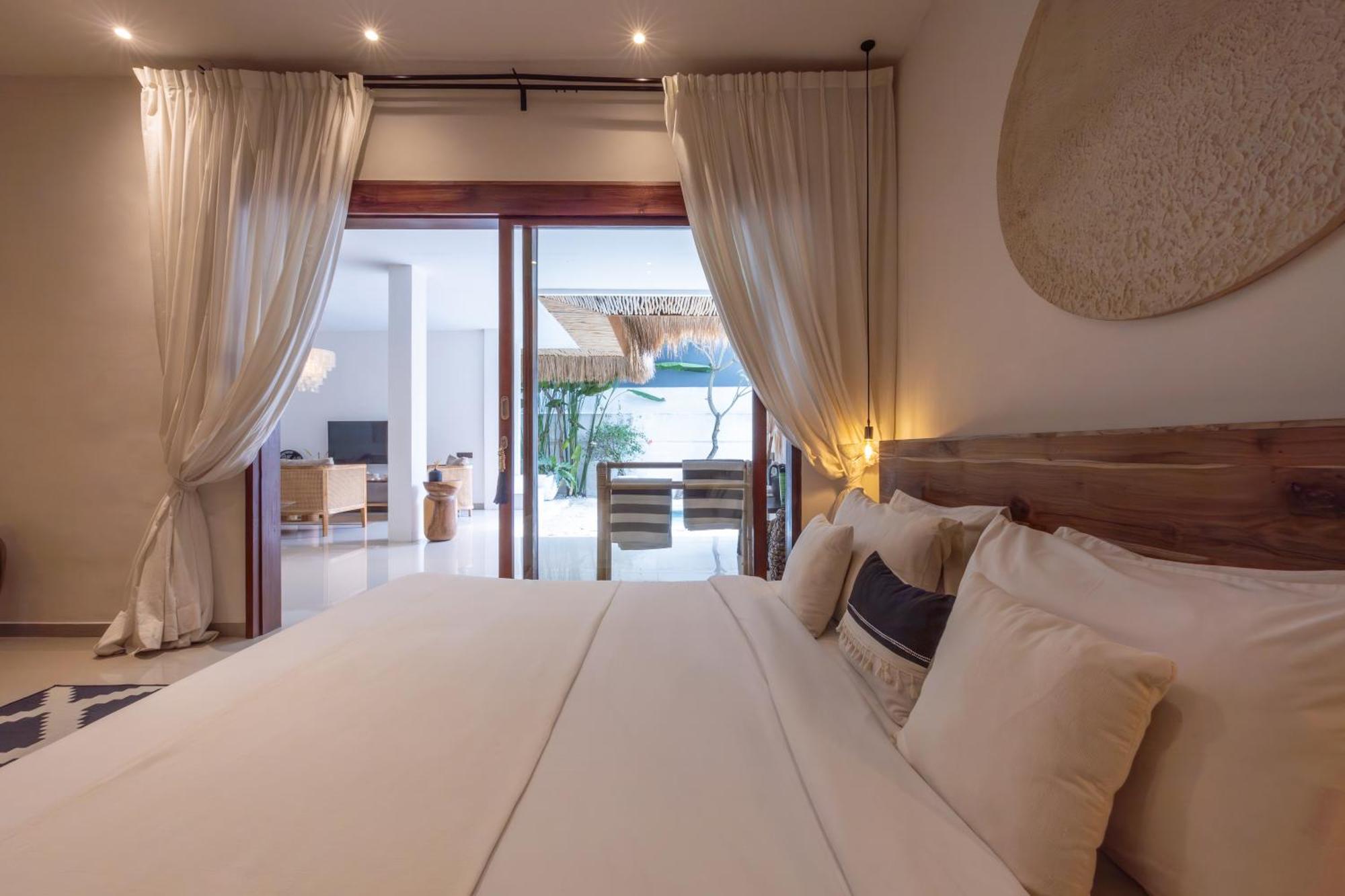 הוילה Turan Casa Auri Seminyak מראה חיצוני תמונה